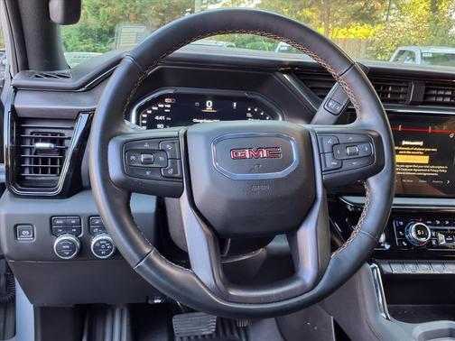 2024 GMC Sierra 2500 AT4