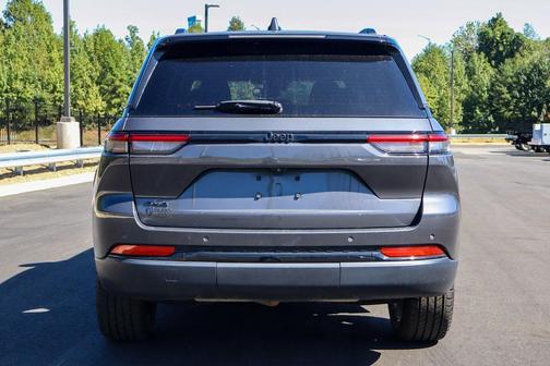 2022 Jeep Grand Cherokee Altitude