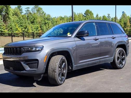 2022 Jeep Grand Cherokee Altitude