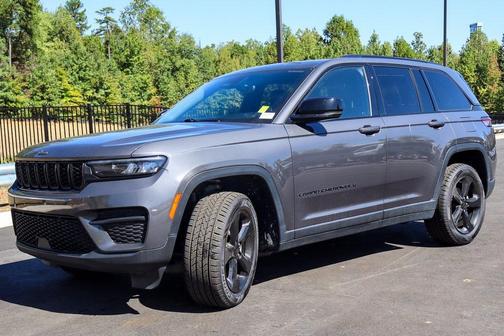 2022 Jeep Grand Cherokee Altitude