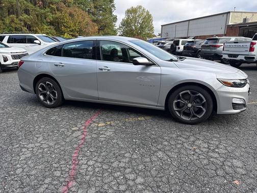 2022 Chevrolet Malibu LT