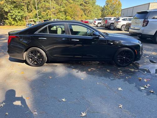2023 Cadillac CT4 Premium Luxury