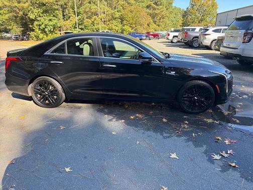 2023 Cadillac CT4 Premium Luxury