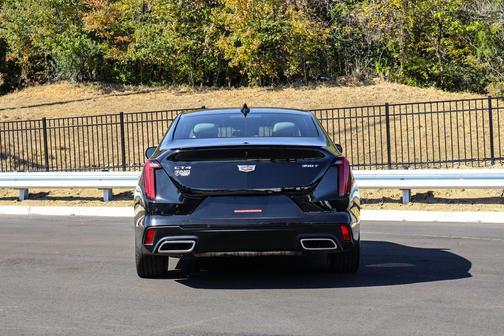 2023 Cadillac CT4 Premium Luxury