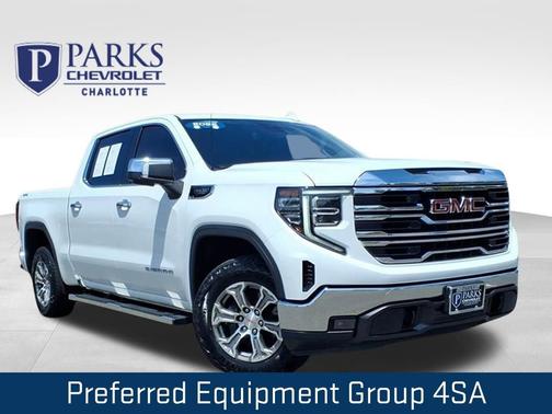Summit White 2022 GMC Sierra 1500 SLT