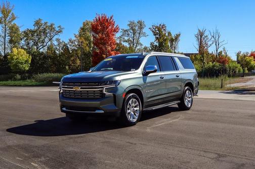 2023 Chevrolet Suburban Premier