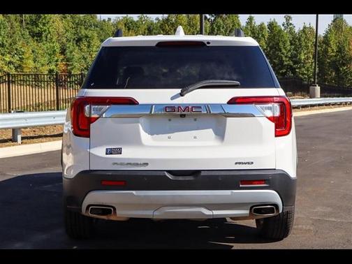 2023 GMC Acadia AWD SLT