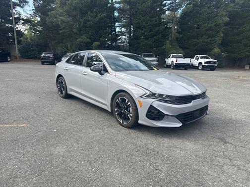 2024 Kia K5 GT-Line