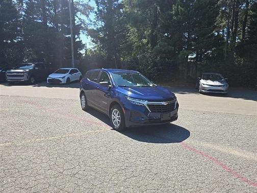 2023 Chevrolet Equinox LS