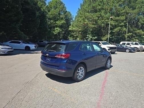 2023 Chevrolet Equinox LS