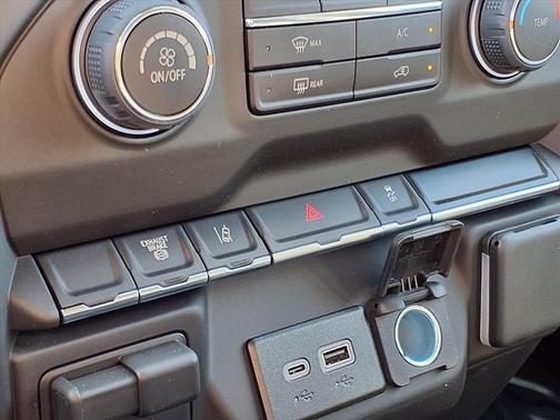 2025 Chevrolet Silverado 3500 WT