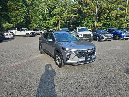 2024 Chevrolet Trax LT