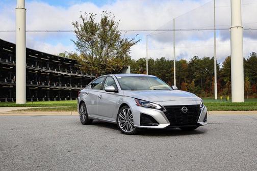 2023 Nissan Altima 2.5 SL