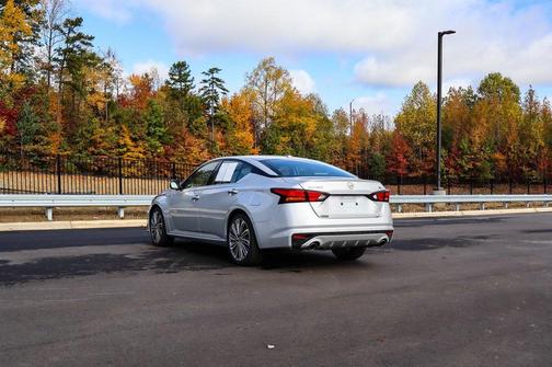 2023 Nissan Altima 2.5 SL