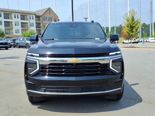 2025 Chevrolet Suburban LS