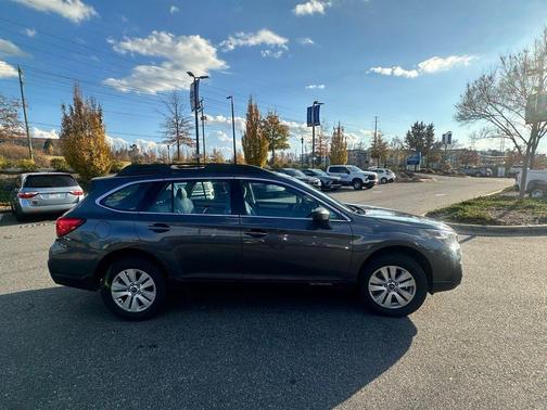 2019 Subaru Outback 2.5i