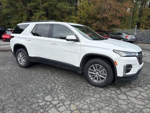 2022 Chevrolet Traverse LT Cloth