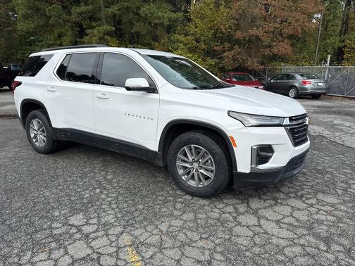 2022 Chevrolet Traverse LT Cloth