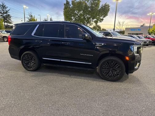 2021 GMC Yukon SLT