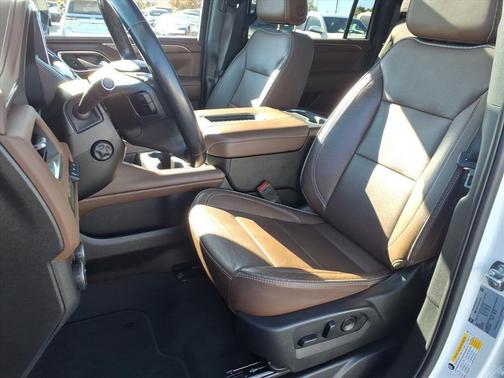 2022 Chevrolet Suburban 4WD High Country