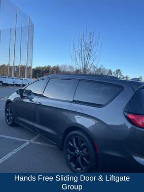 2019 Chrysler Pacifica Touring-L Plus