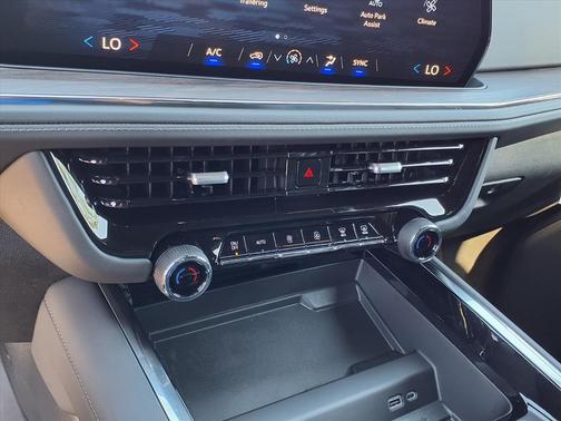 2025 Chevrolet Tahoe LS