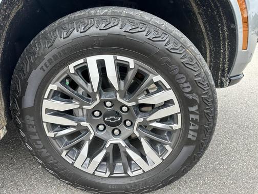 2025 Chevrolet Tahoe 4WD Z71