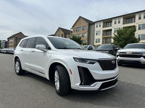 2021 Cadillac XT6 Luxury FWD