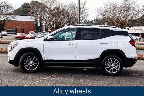 2023 GMC Terrain SLT