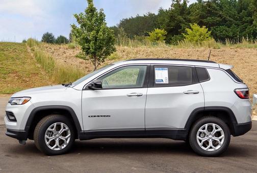 2024 Jeep Compass Latitude