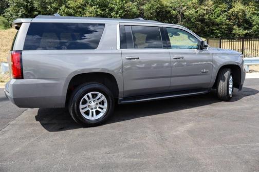 2017 Chevrolet Suburban LT
