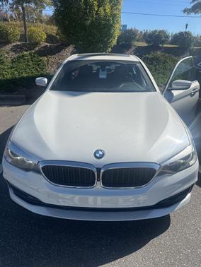 2018 BMW 530 530i