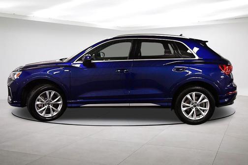 2025 Audi Q3 Premium 45 TFSI S line quattro Tiptronic