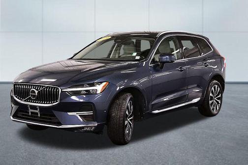 2023 Volvo XC60 B5 Plus Bright Theme