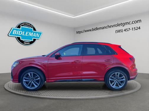 2022 Audi Q3 45 S line Premium Plus