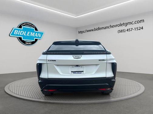 2024 Cadillac LYRIQ Sport
