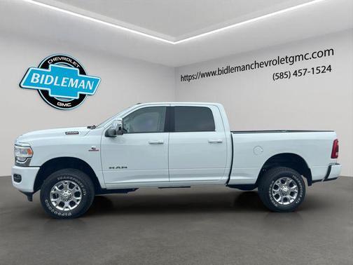 Diamond Black Crystal Pearlcoat 2024 RAM 2500 Laramie Crew Cab 4x4 6'4' Box