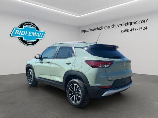 Cacti Green 2026 Chevrolet Trailblazer LT