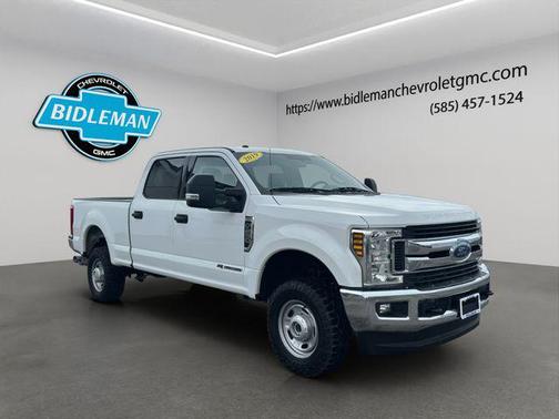 Oxford White 2019 Ford F-250 XLT