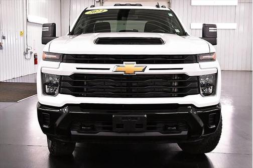2024 Chevrolet Silverado 2500 Custom