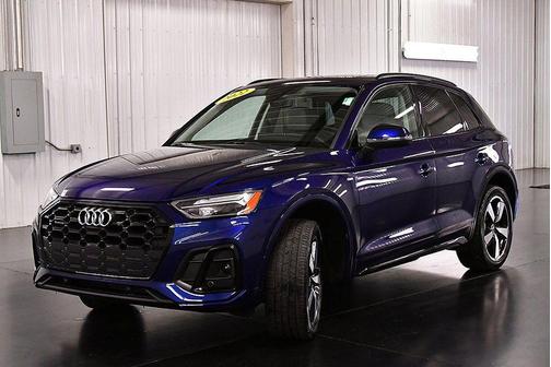 2022 Audi Q5 45 S line Premium Plus