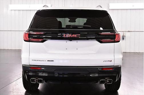 2024 GMC Acadia AWD AT4