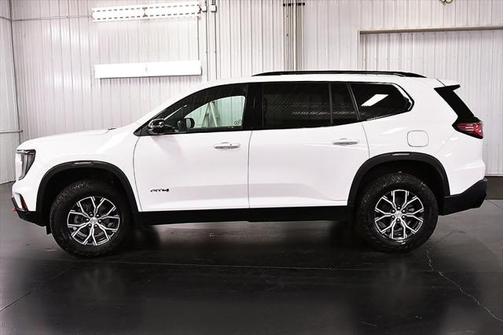 2024 GMC Acadia AWD AT4