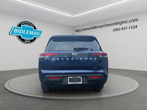2025 Nissan Pathfinder SV 4WD