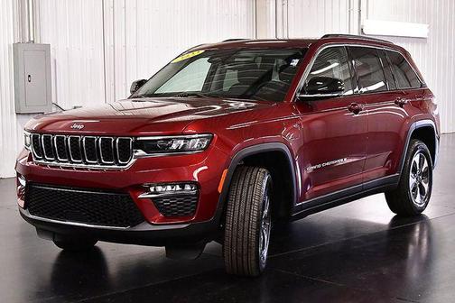 Velvet Red Pearlcoat 2022 Jeep Grand Cherokee 4xe Base