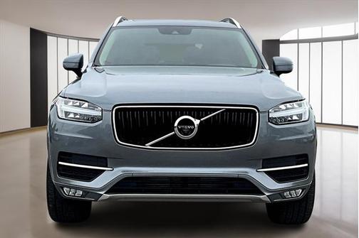 2018 Volvo XC90 T6 Momentum