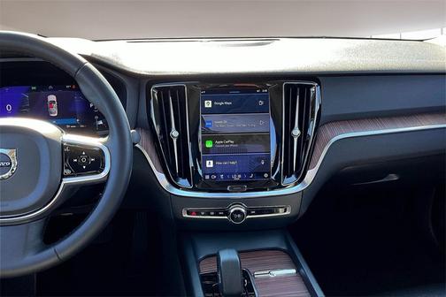 2024 Volvo S60 B5 Plus Dark Theme