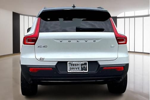 2021 Volvo XC40 Recharge Pure Electric P8