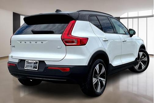 2021 Volvo XC40 Recharge Pure Electric P8