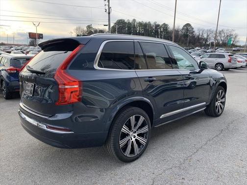 2025 Volvo XC90 B6 Plus 7-Seater